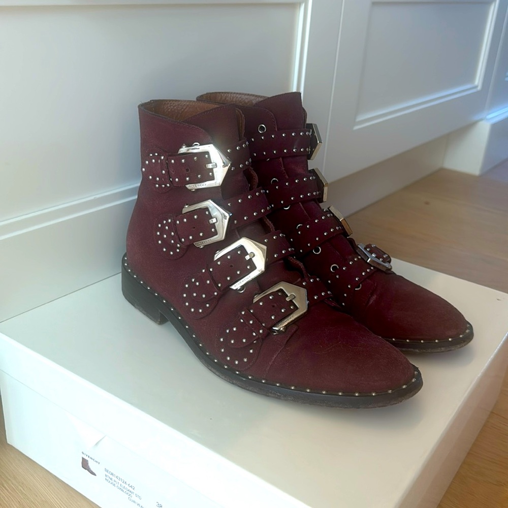 Givenchy elegant studded suede boot in oxblood.